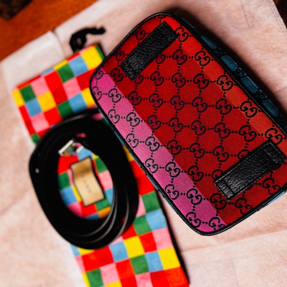 Gucci Belt Bag/Fanny pack - Picture 2 of 15